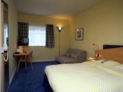 Express Centre By Ihg 3*