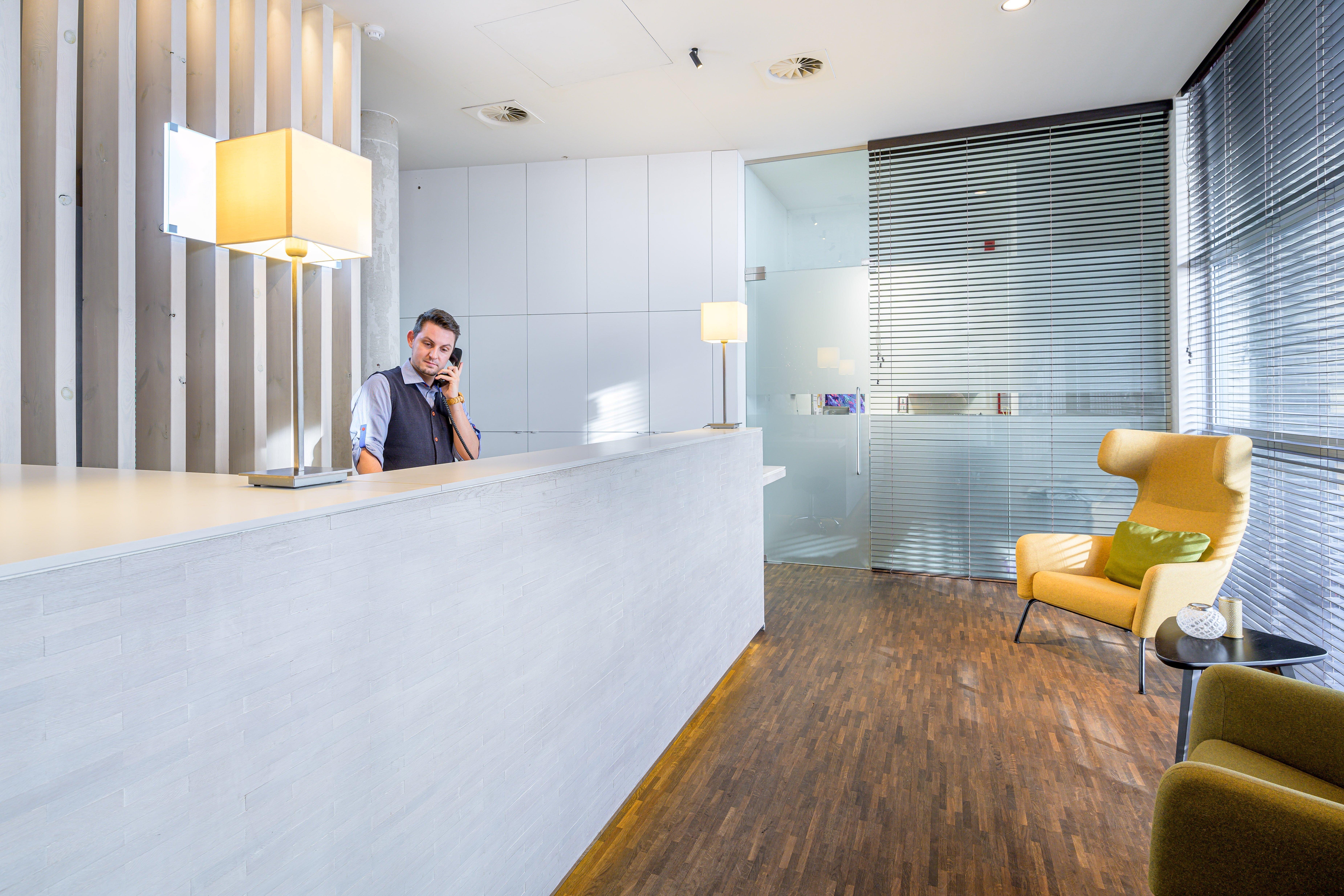 Express Centre By Ihg